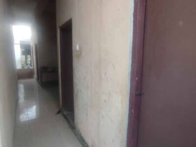 Kost Rumah Tiga, Desa Poka